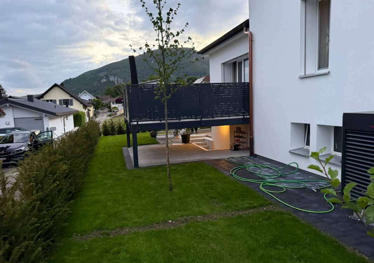 Metall-Terrasse