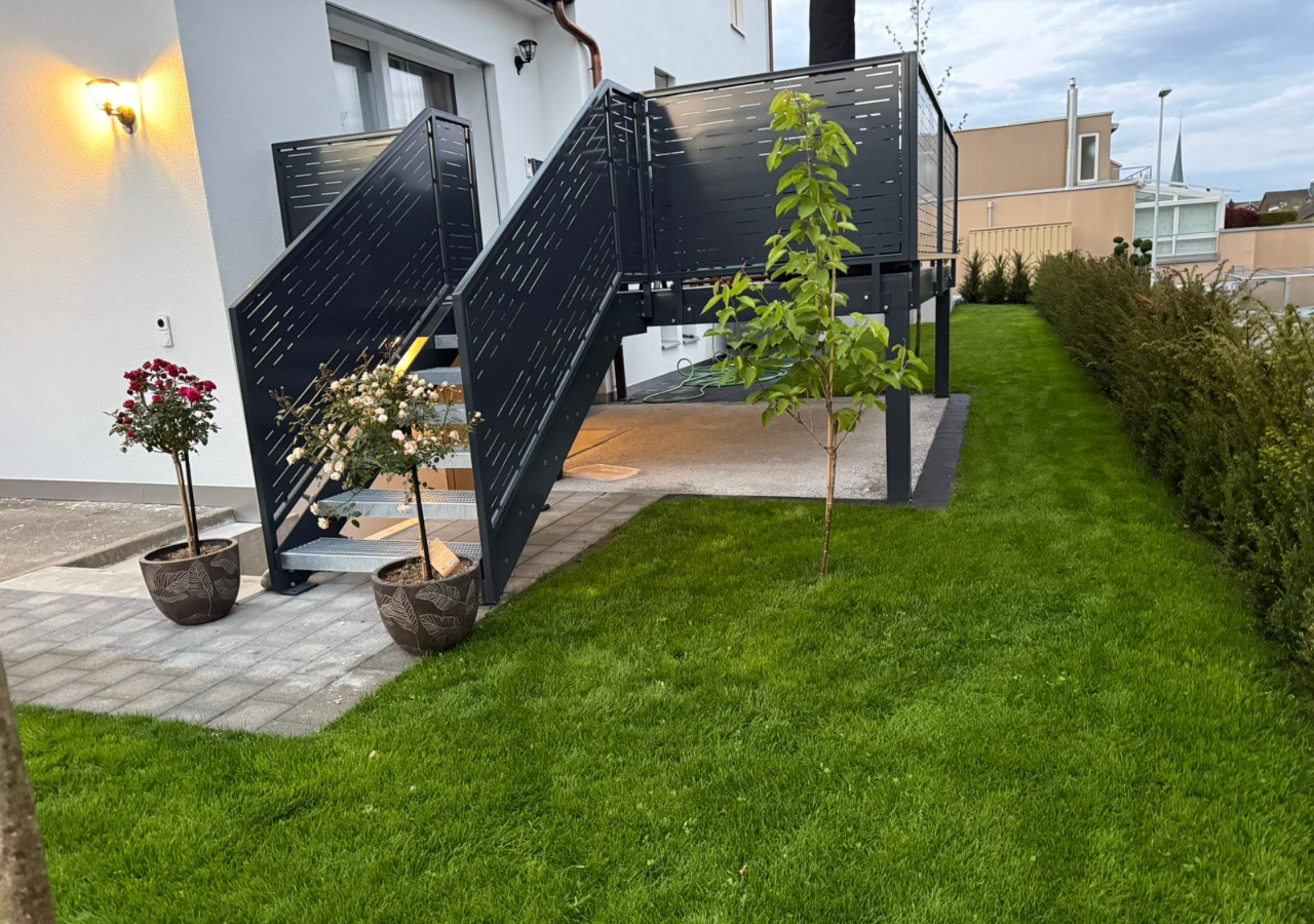 Metall-Terrasse